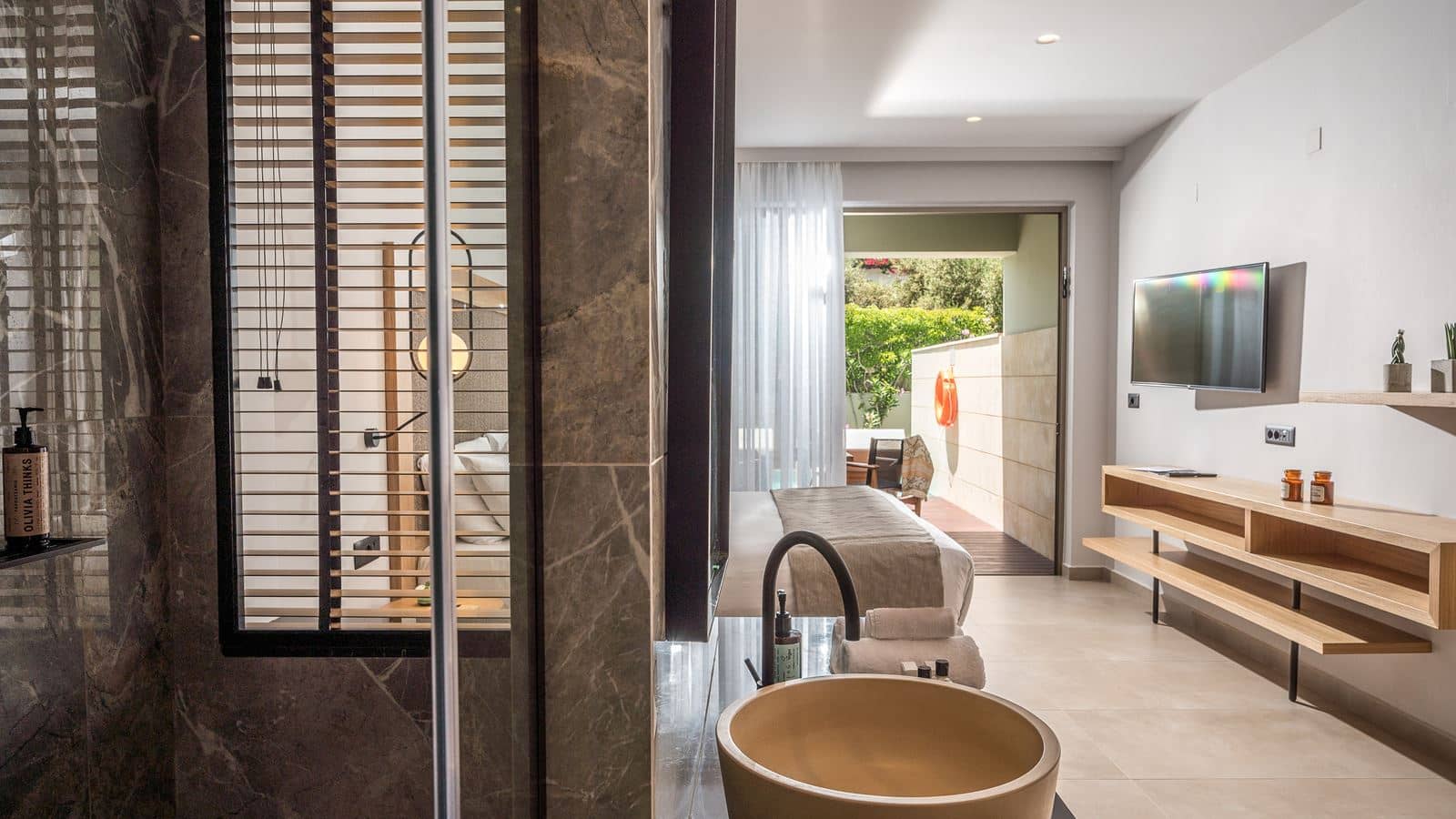 rooms-suite-private-pool