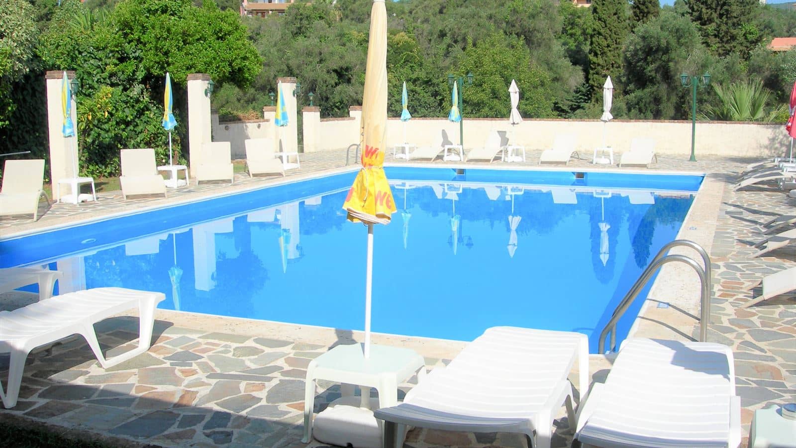 pools-outdoor-pool