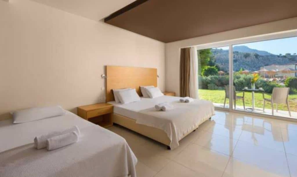 rooms-open-plan-family-room