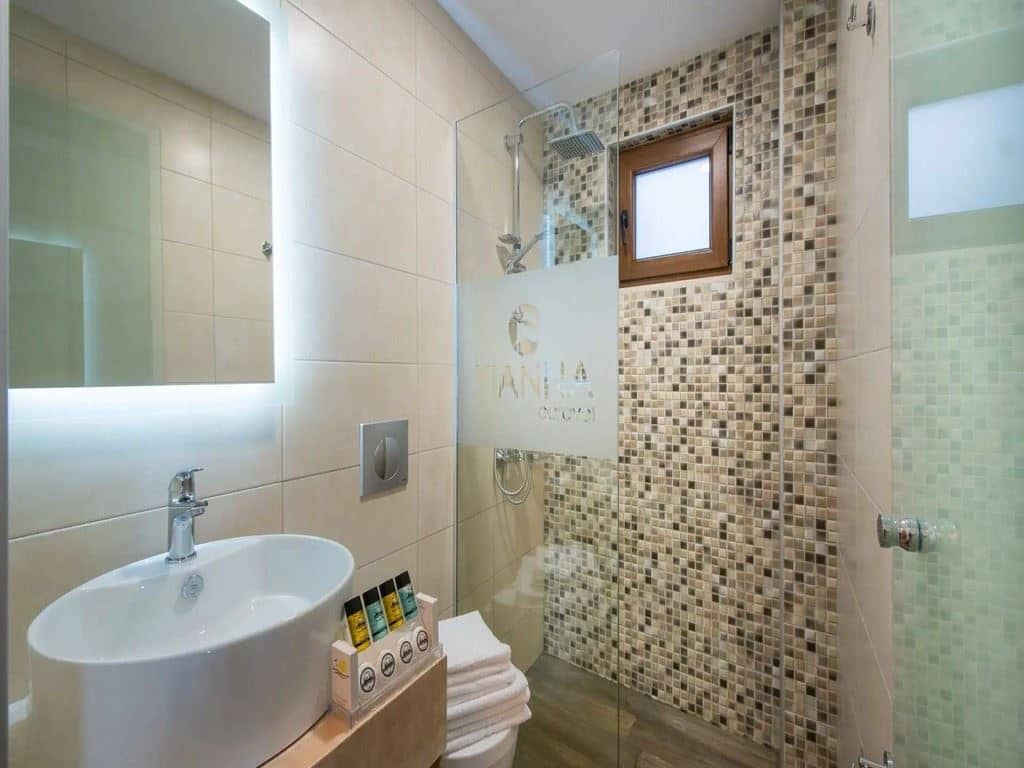 rooms-suite-sea-view-bathtub