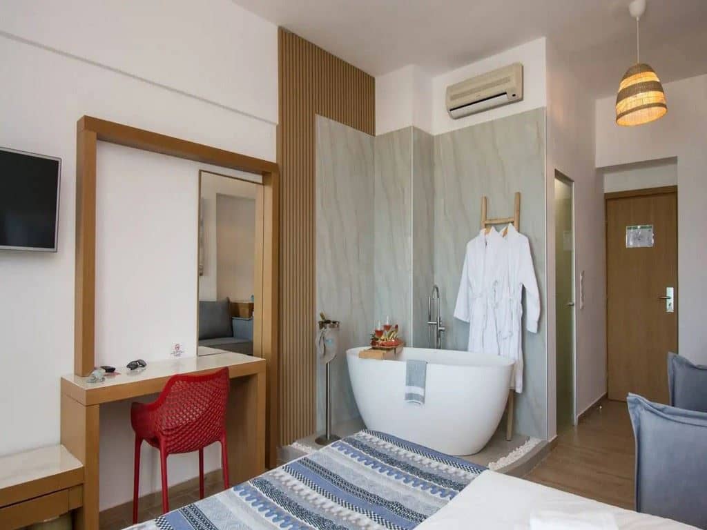 rooms-suite-sea-view-bathtub