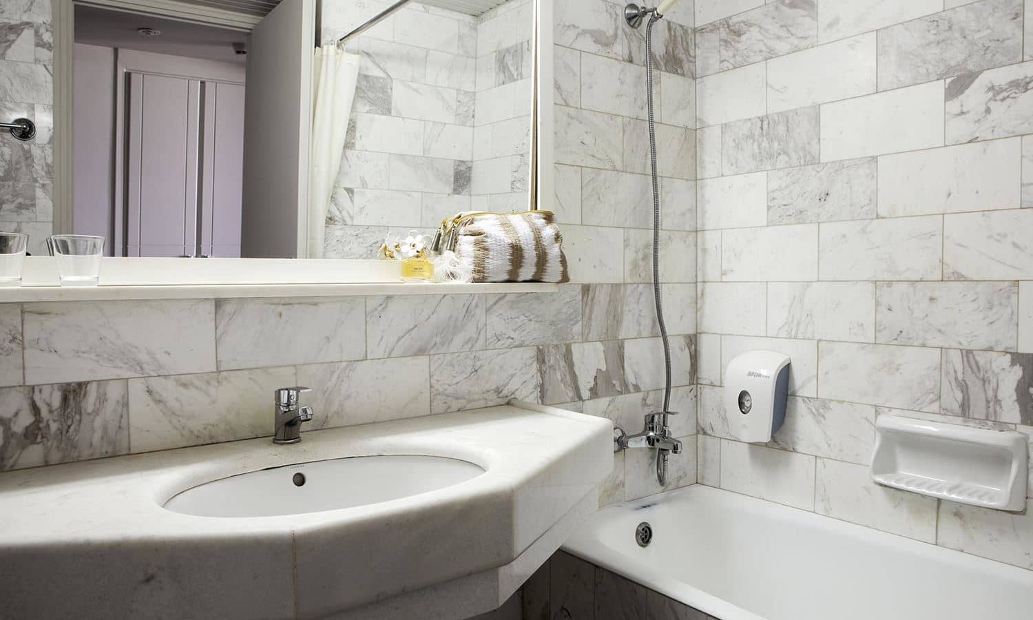 rooms-room-standard-double-seaview