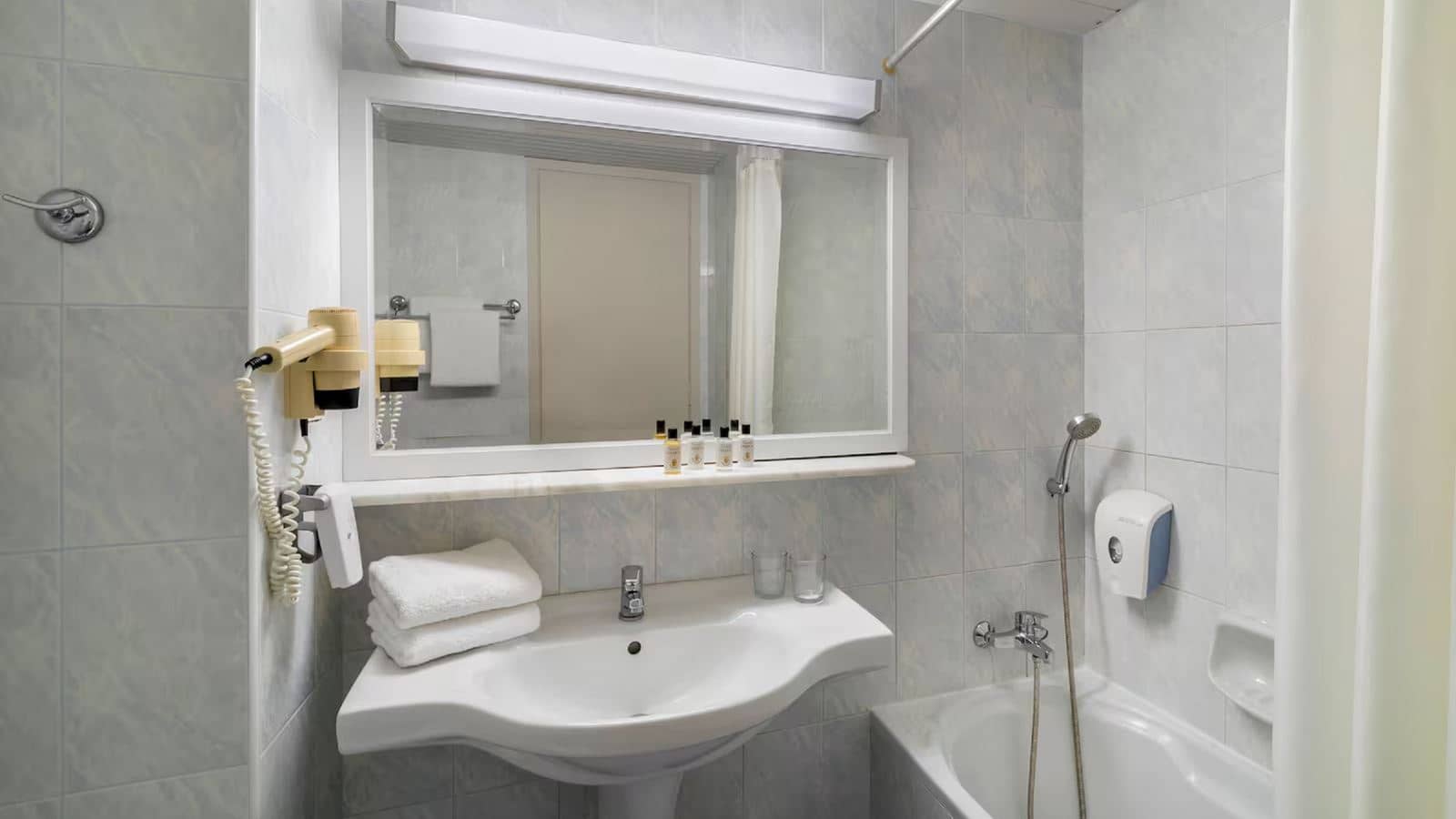 rooms-double-standard-room