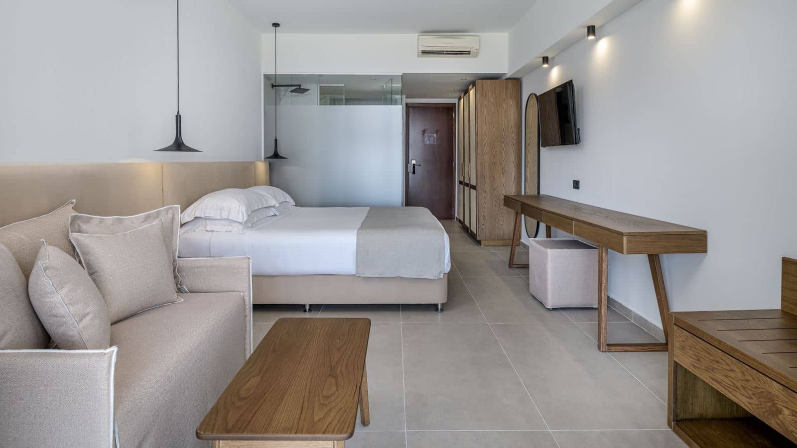 rooms-standard-double-room-side-sea-view-balcony