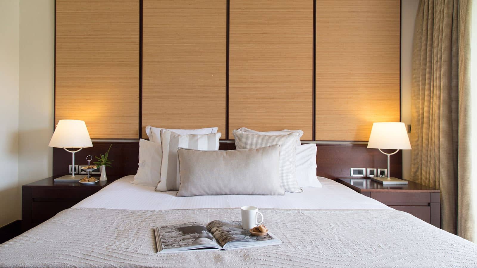 rooms-onebedroom-superior-suite-golf-view