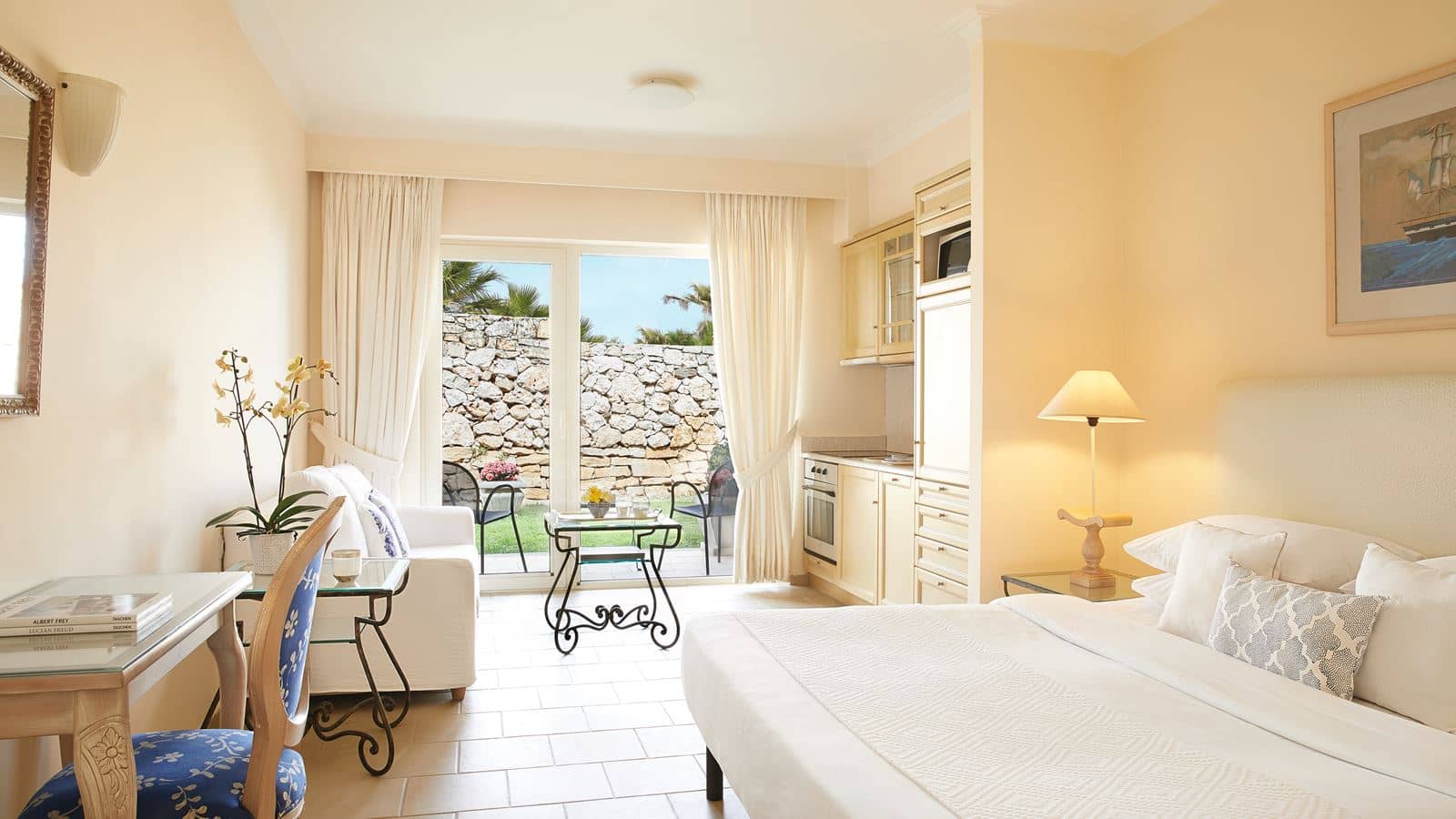 rooms-casa-marina-studio-garden-view