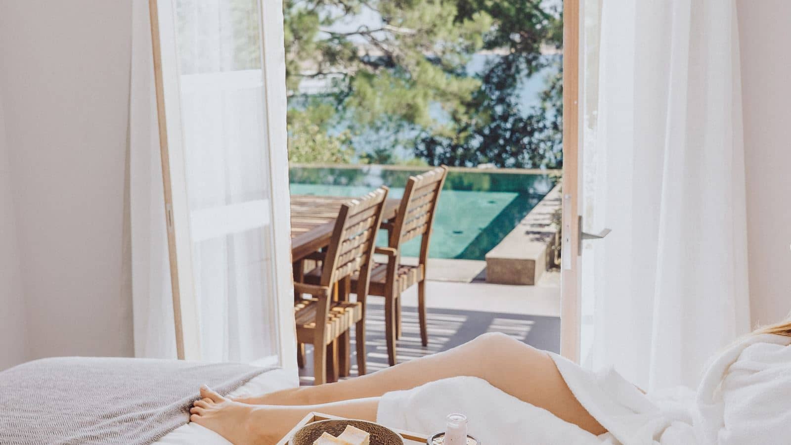 rooms-2-bedroom-maisonette-private-pool