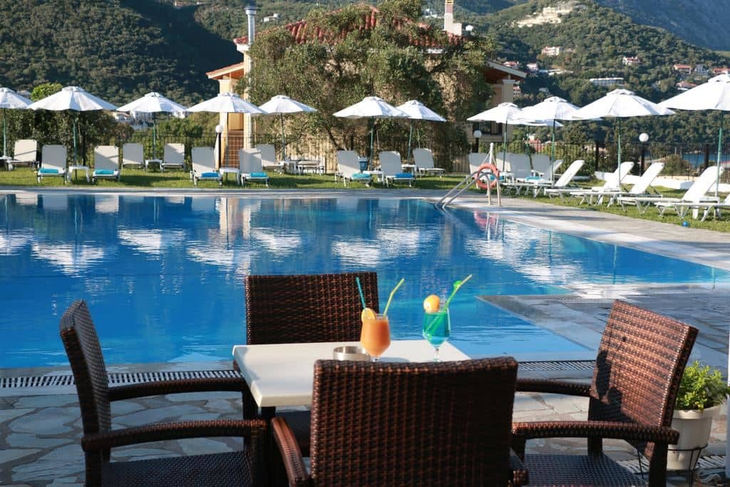 pools-outdoor-pool
