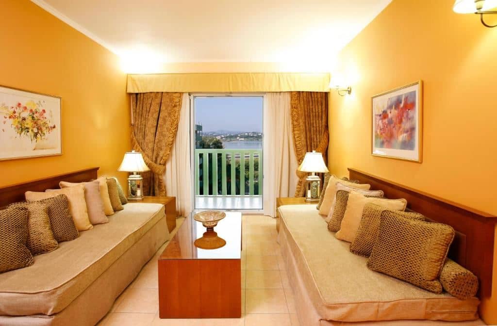 rooms-suite-lake-view