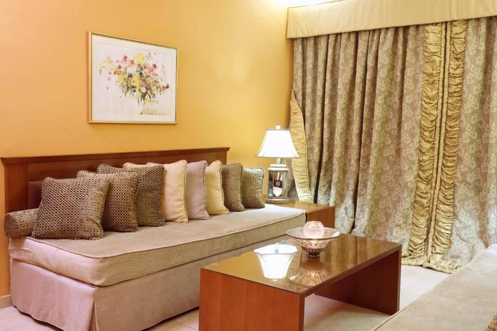rooms-suite-lake-view