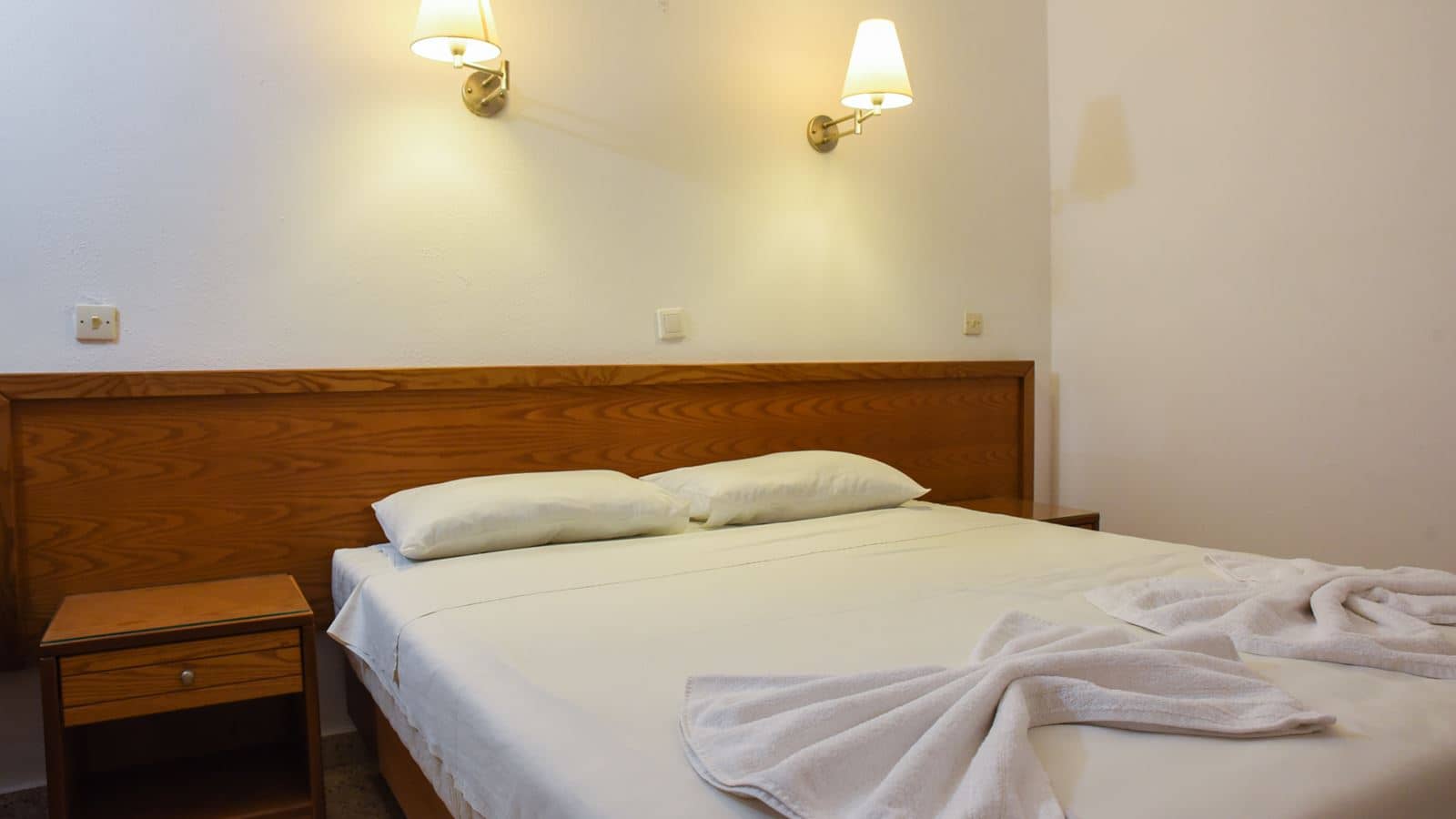 rooms-standard-family-bunkbed-room-balcony