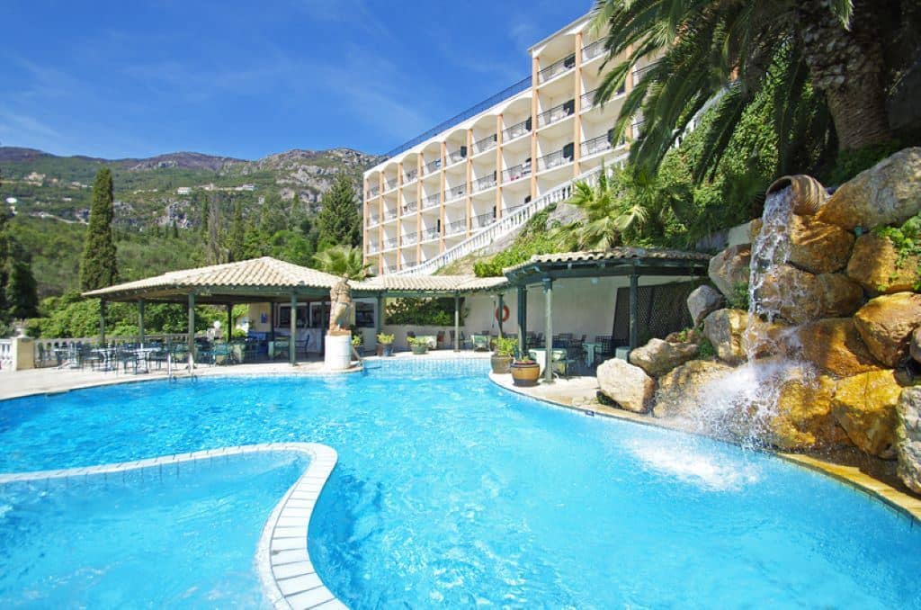 pools-outdoor-pool
