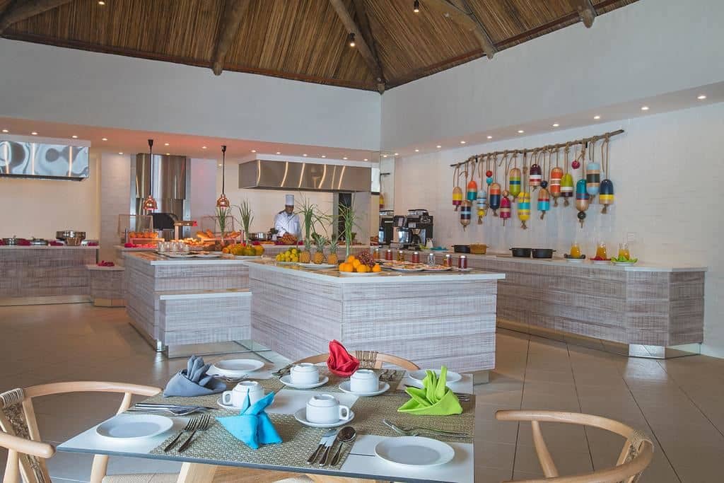 restaurants-c-restaurant-dining-room