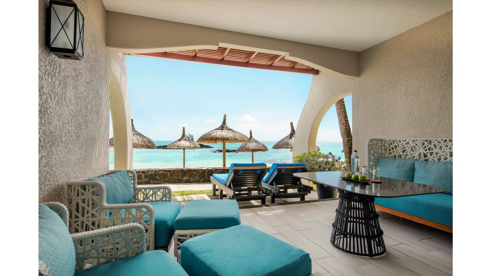 rooms-junior-suite-beach-front