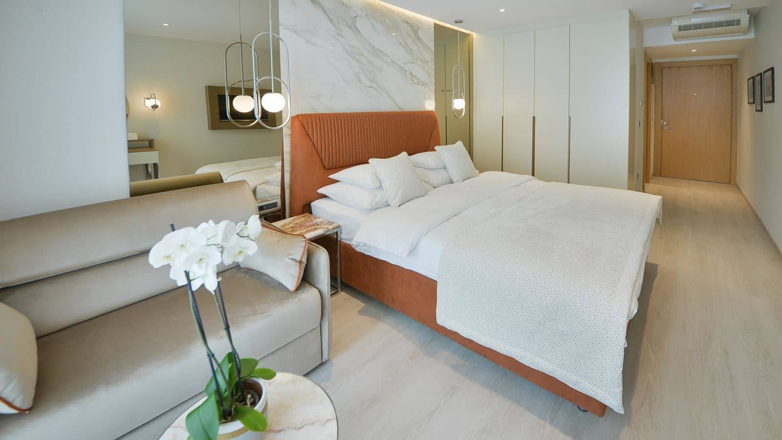 rooms-superior-room-with-french-balcony-single-use