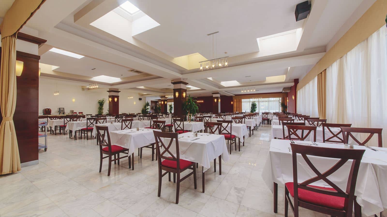 restaurants-main-restaurant