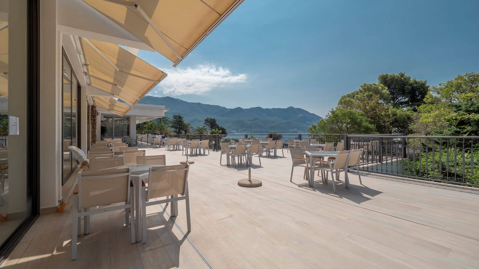restaurants-main-restaurant