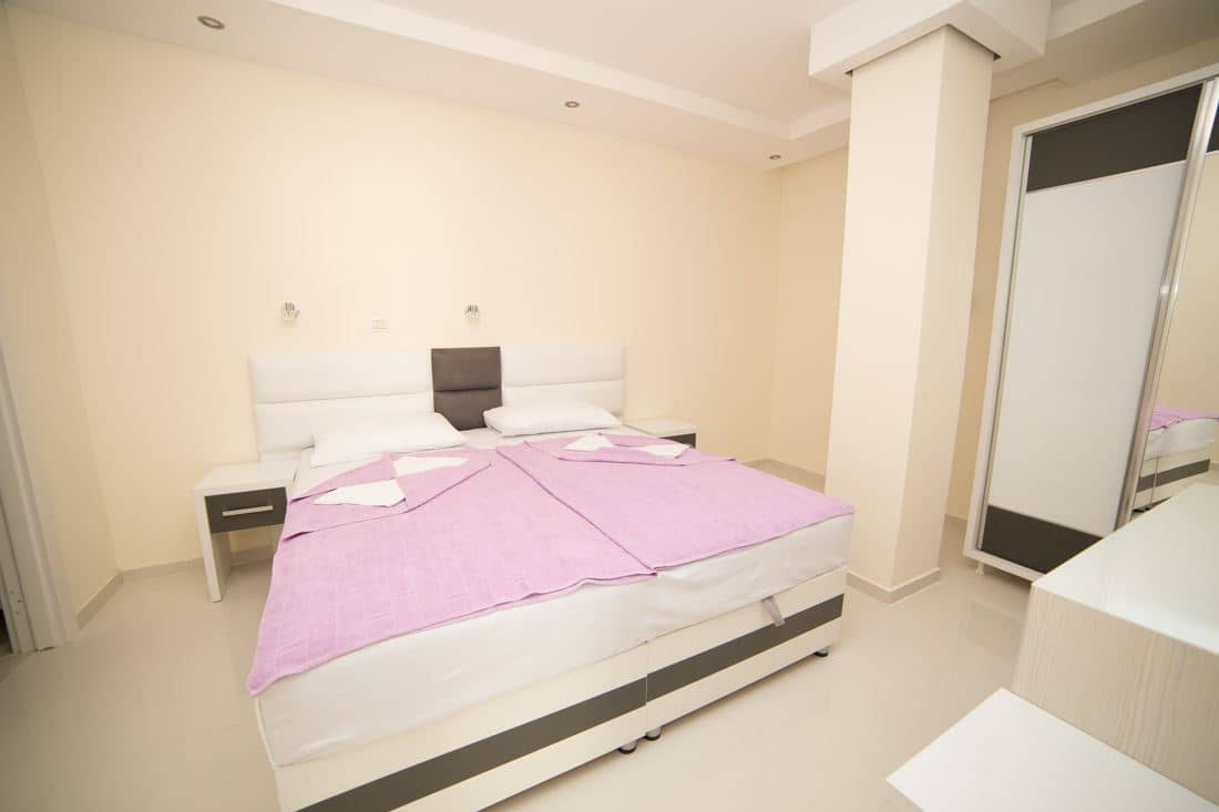 rooms-two-bedroom-apartment-garden-view