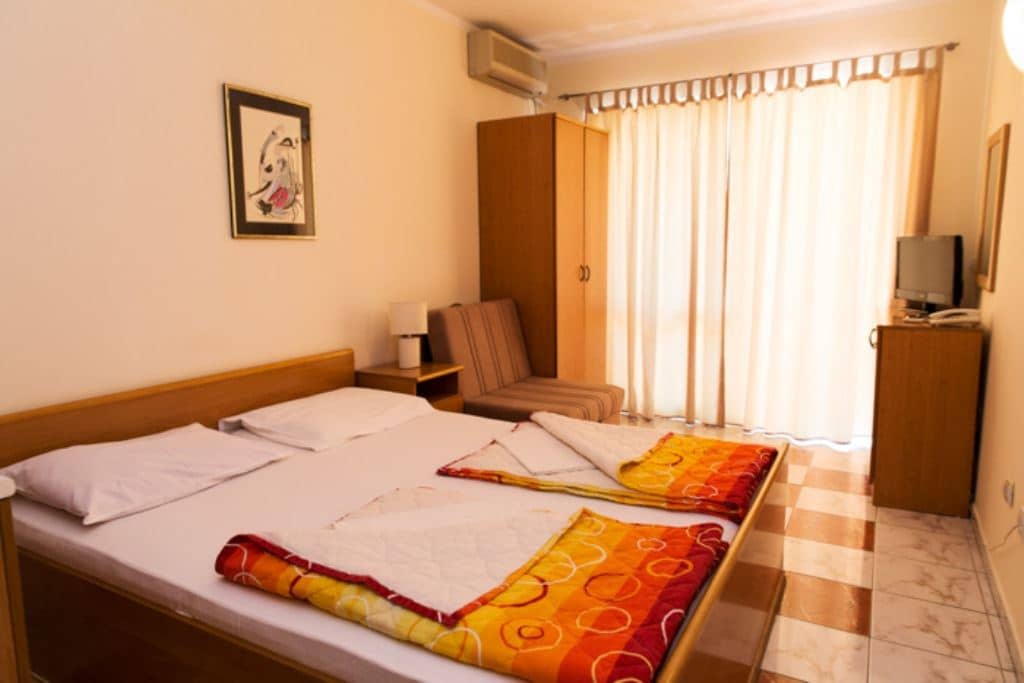 rooms-double-room