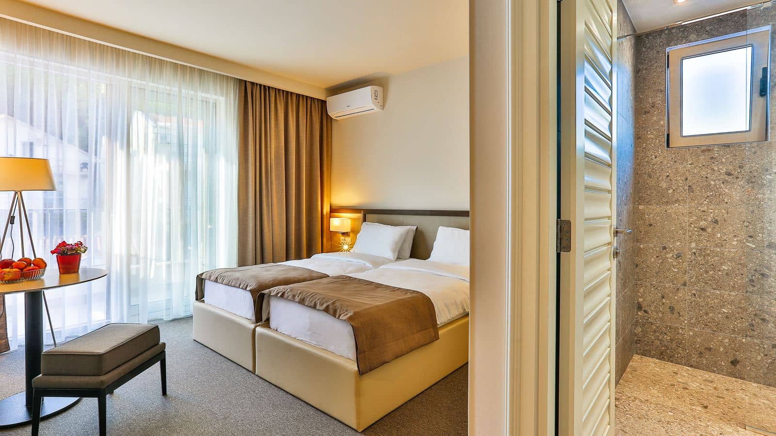 rooms-standard-double-room