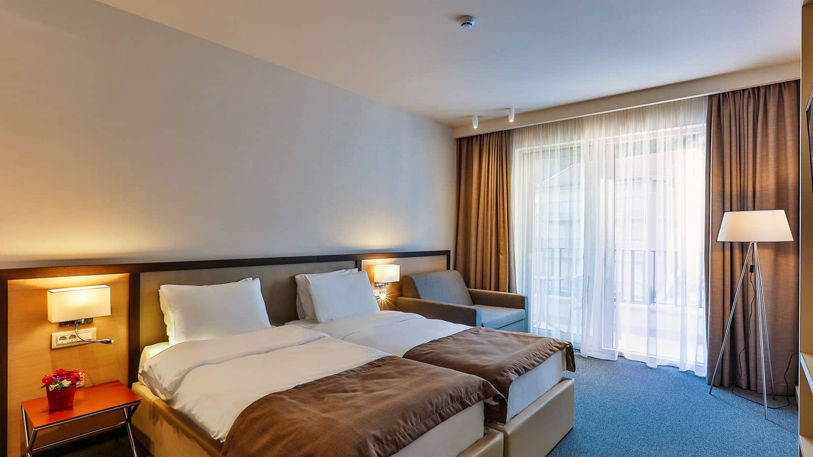 rooms-standard-double-room-with-extra-bed