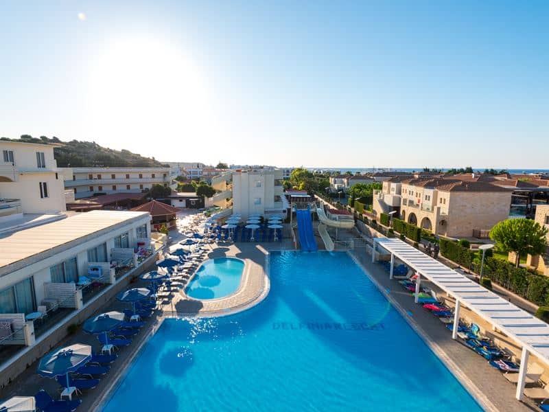 DELFINIA RESORT - General