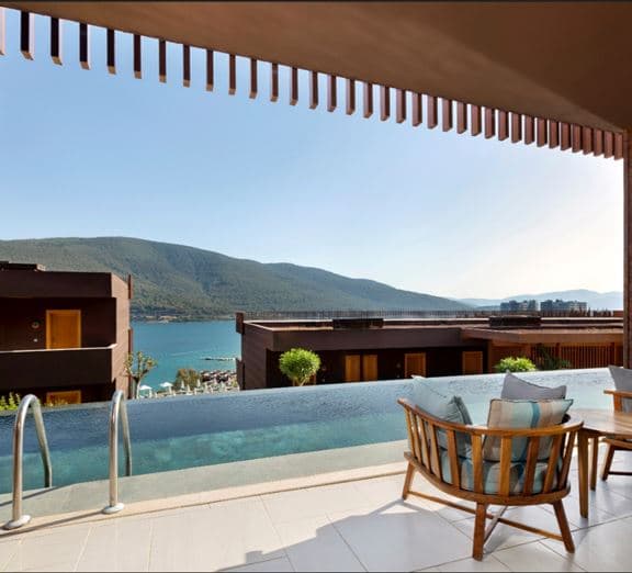 SWIM UP FAMILY ROOM Kambariai