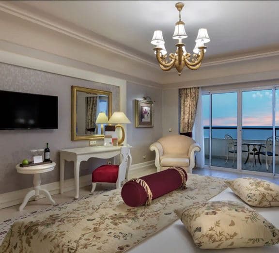 DELUXE ROOM SEA VIEW ( VENEZIA BUILDING ) Kambariai
