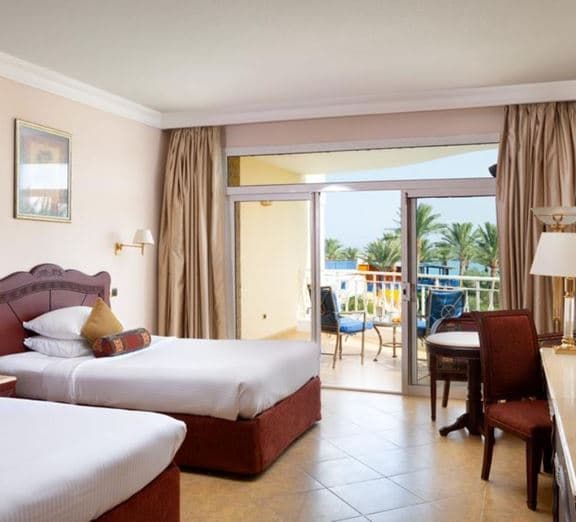Superior Pool View Room Kambariai