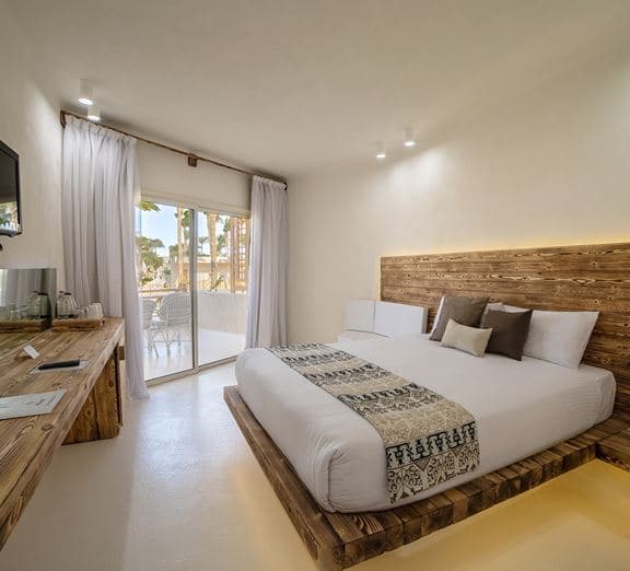 GYPSTER ROOM GARDEN / SIDE SEA / SEA VIEW Kambariai