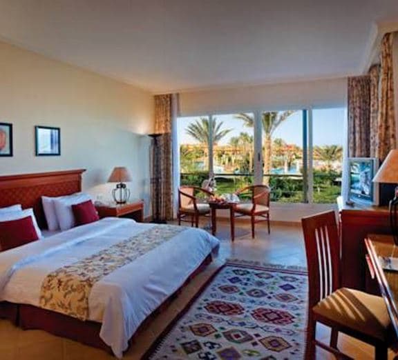 SUPERIOR ROOM MAIN BUILDING POOL VIEW Kambariai