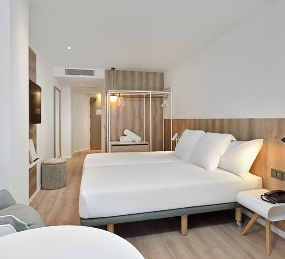 DOUBLE ROOM Kambariai