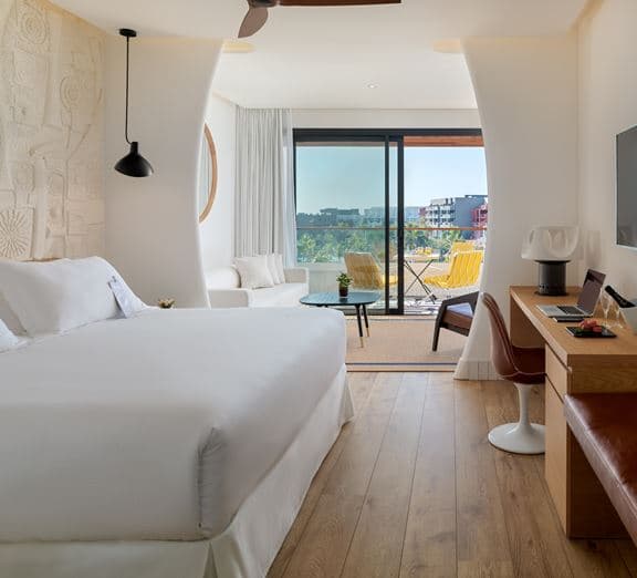 DOUBLE STANDARD ROOM WITH BALCONY OR TERRACE Kambariai