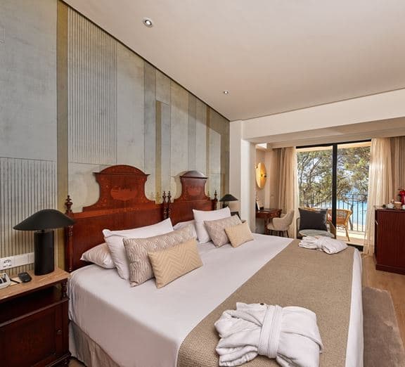 DOUBLE SEA VIEW FRONT BALCONY OR TERRACE Kambariai