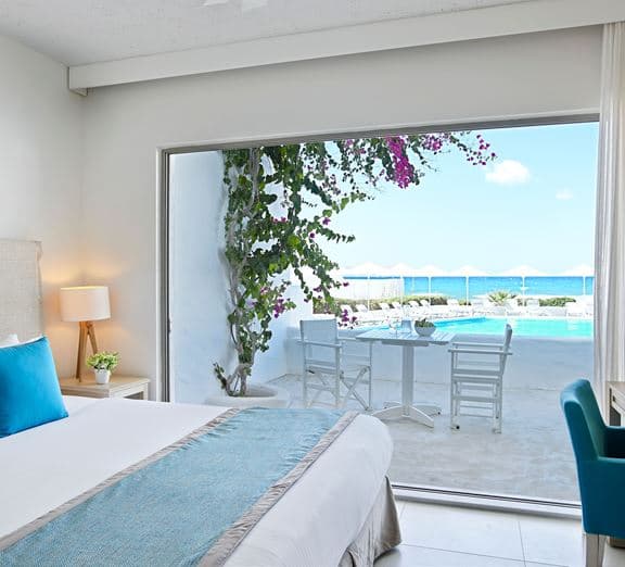 Suite Partial Sea View with Beach Cabana Kambariai