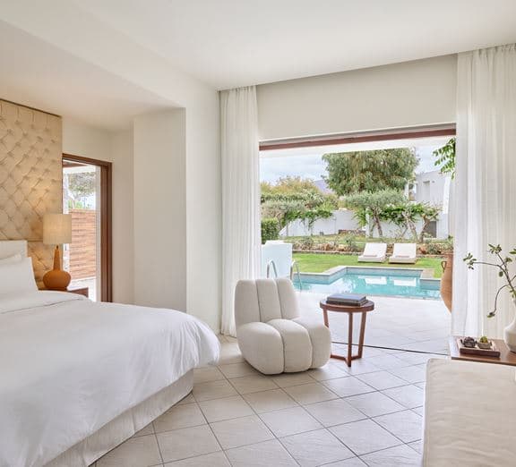 Swim up 2- bedroom suite Kambariai