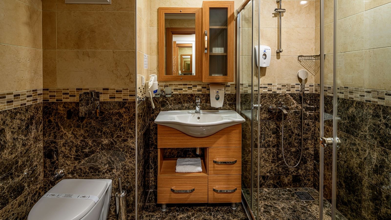 rooms-family-room-direct-sea-view-or-side-sea-view