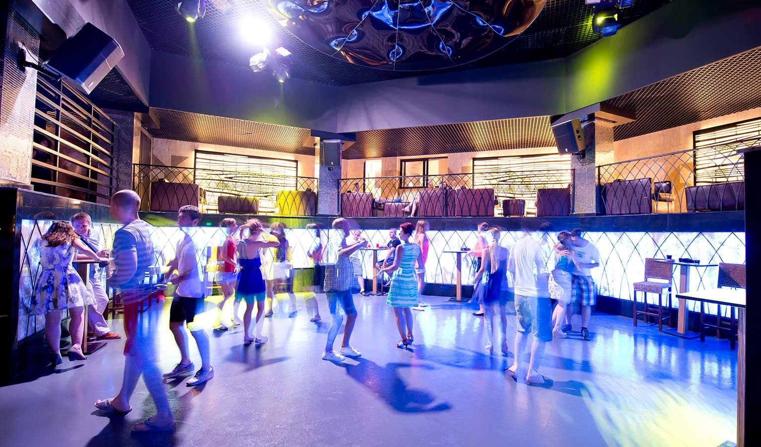 bars-apollon-disco-bar