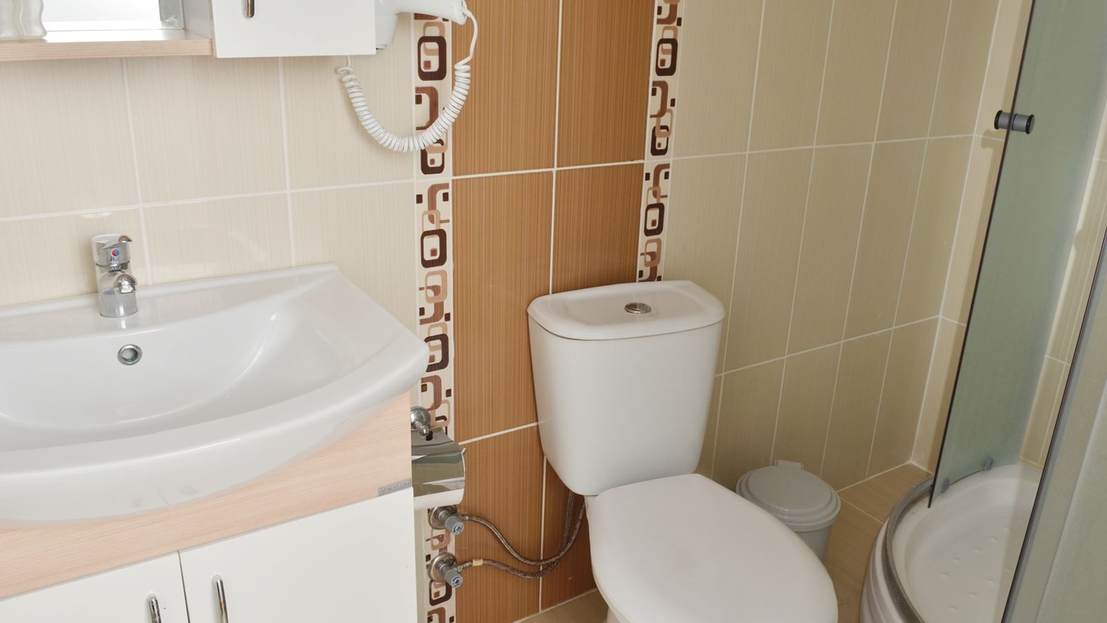 rooms-standard-room-land-view