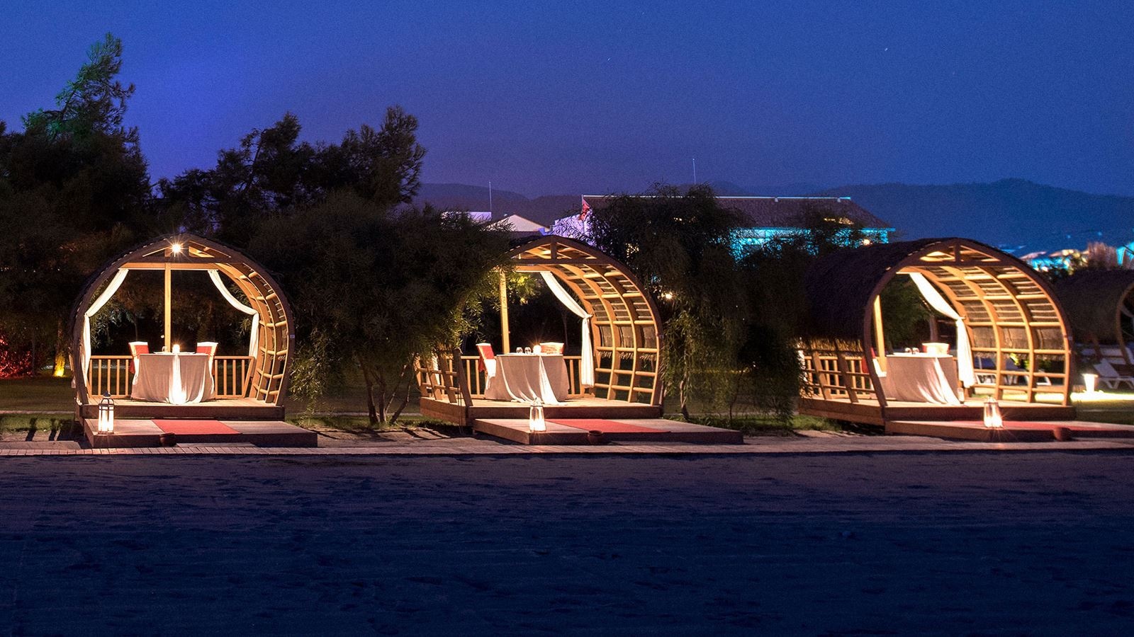 restaurants-neoman-lounge-a-la-carte-restaurant