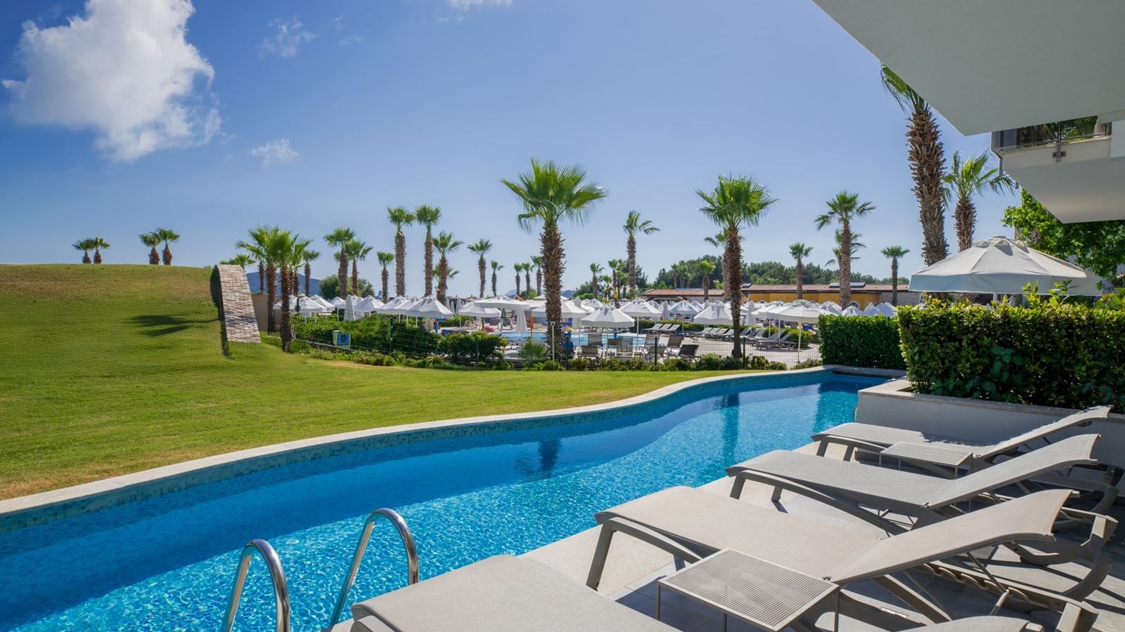 rooms-family-superior-swim-up