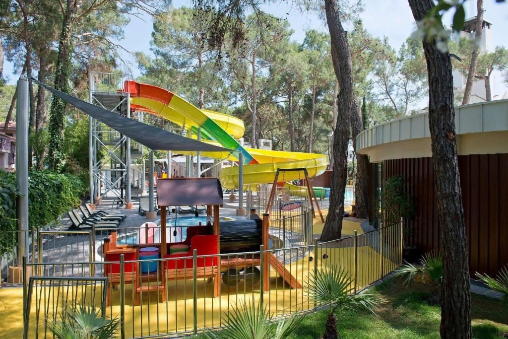 water-park-water-park