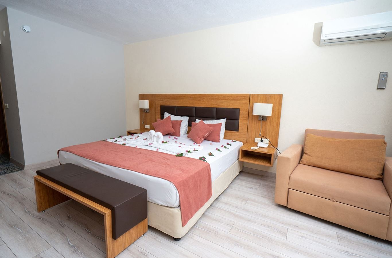 rooms-family-room
