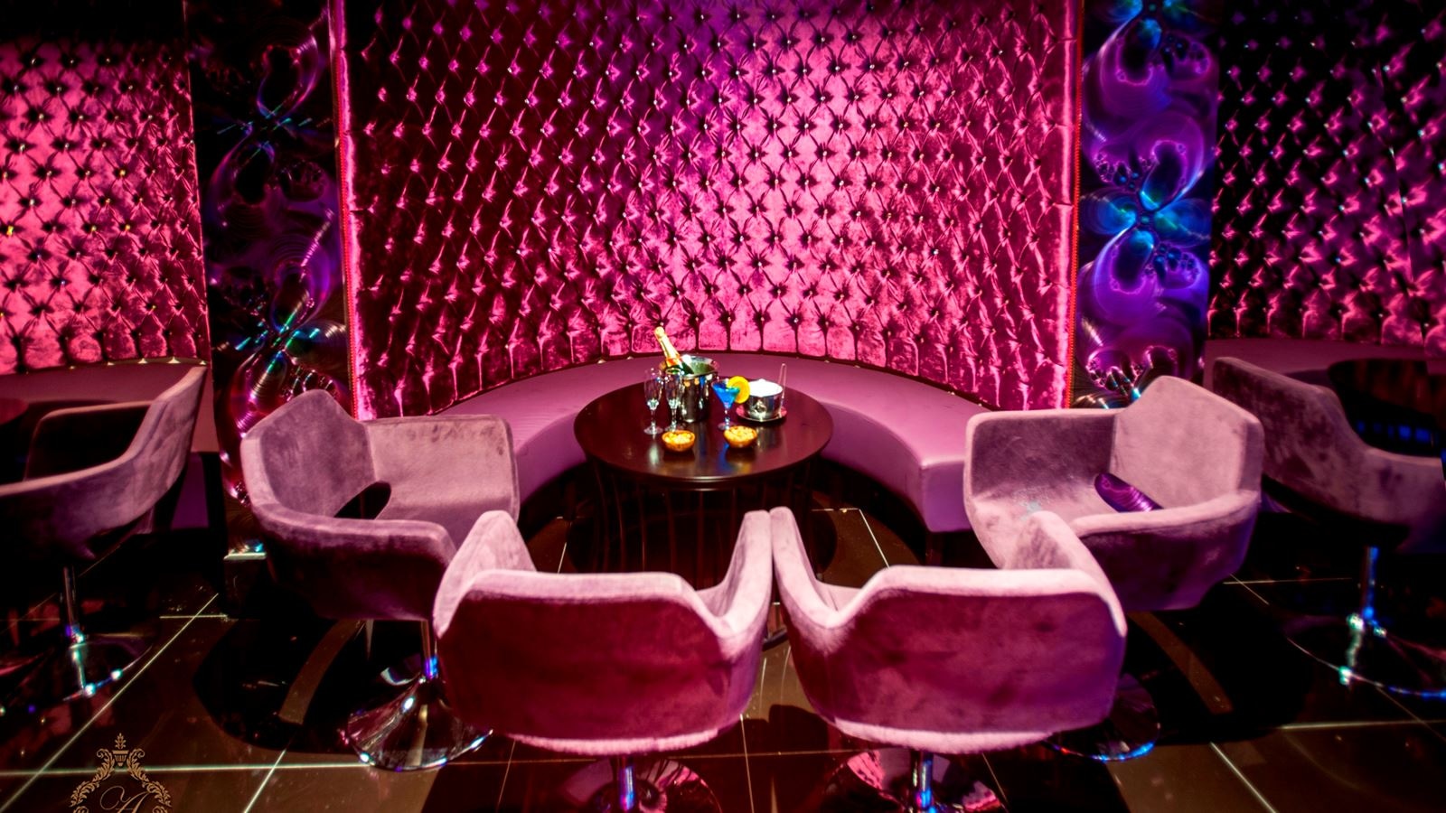 bars-ciks-disco-bar