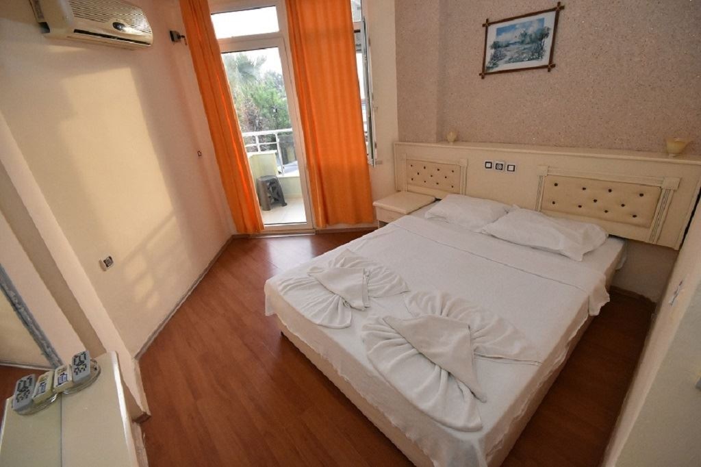 rooms-standard-room