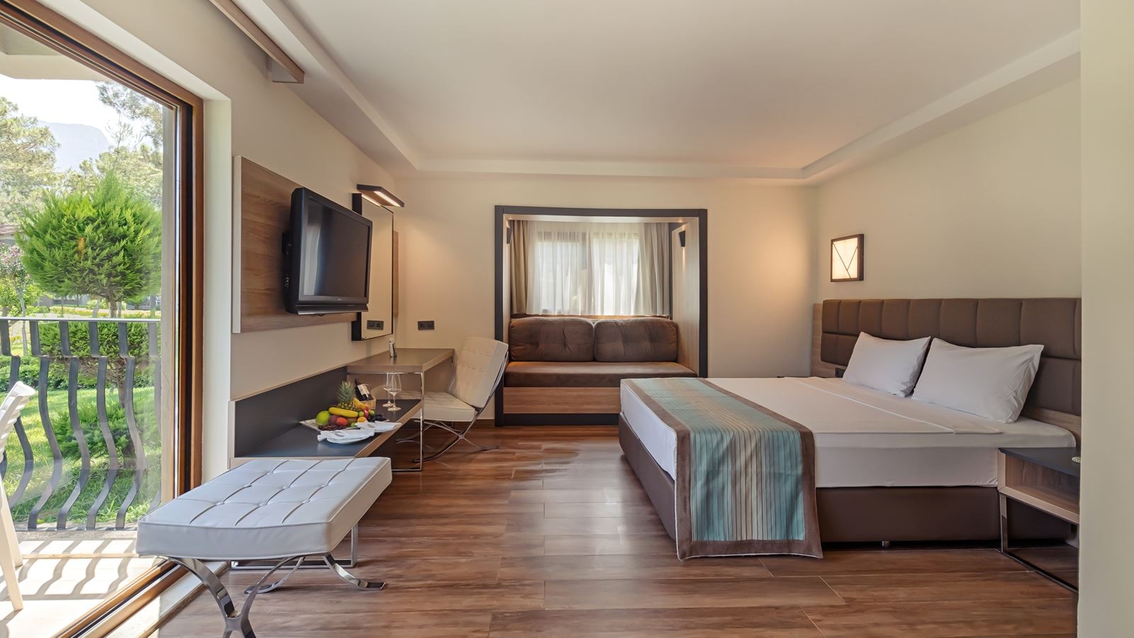 rooms-garden-room