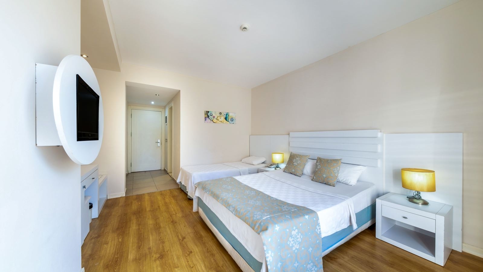 rooms-standard-room