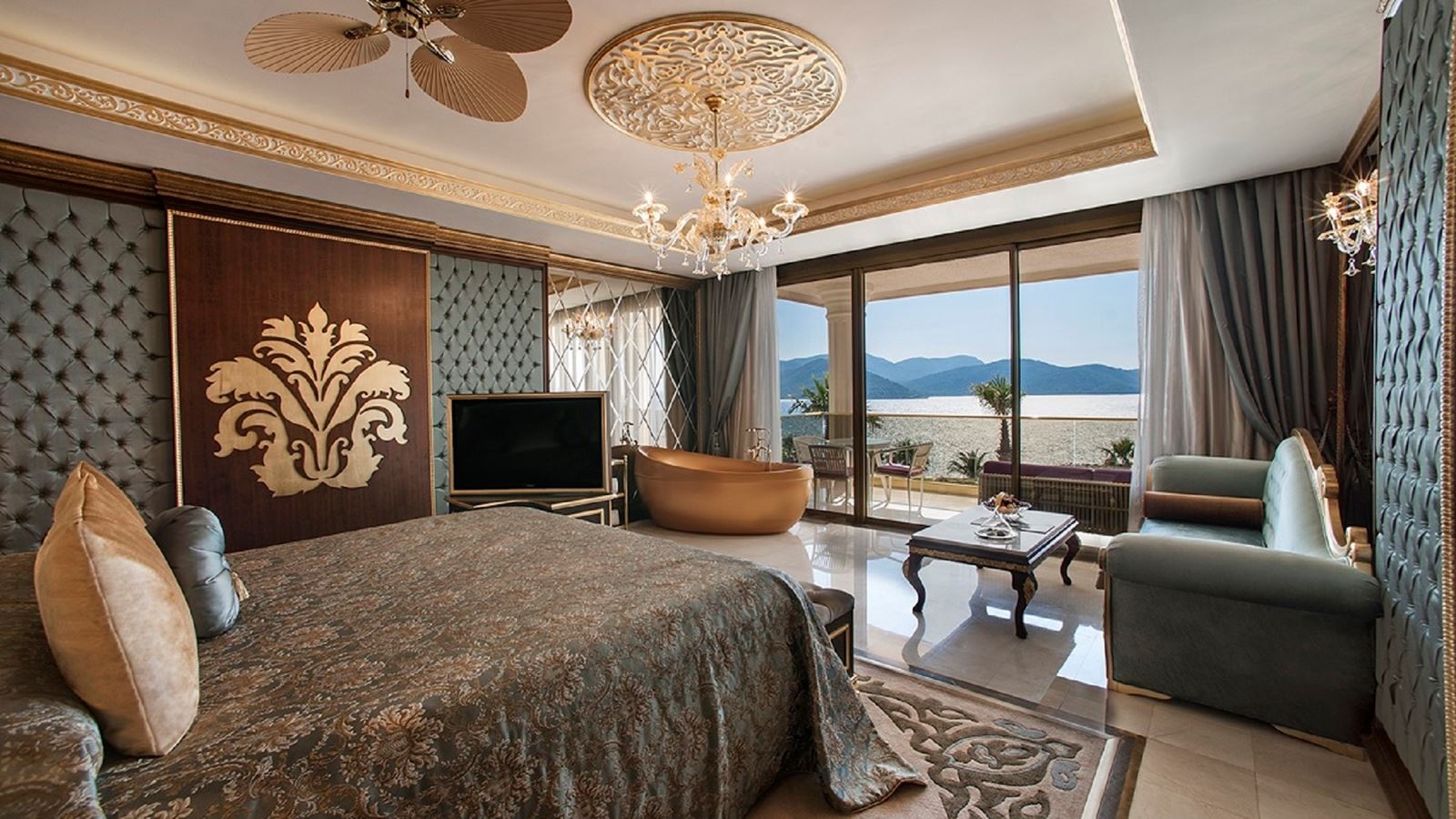 rooms-deluxe-room-sea-view