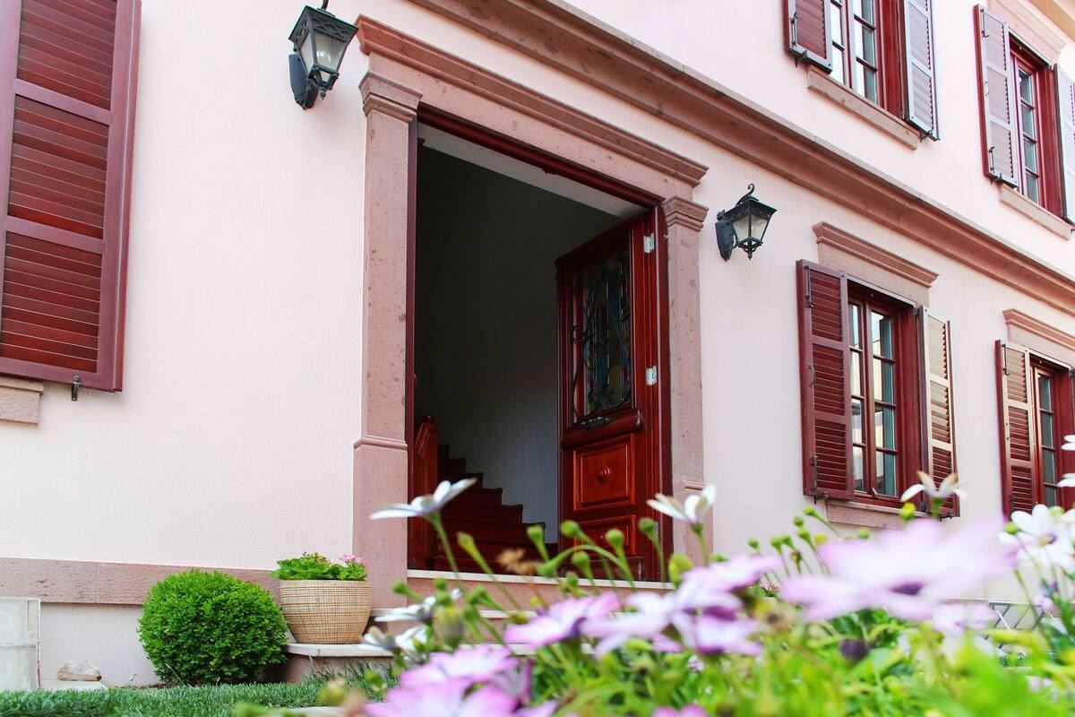 general-main-building