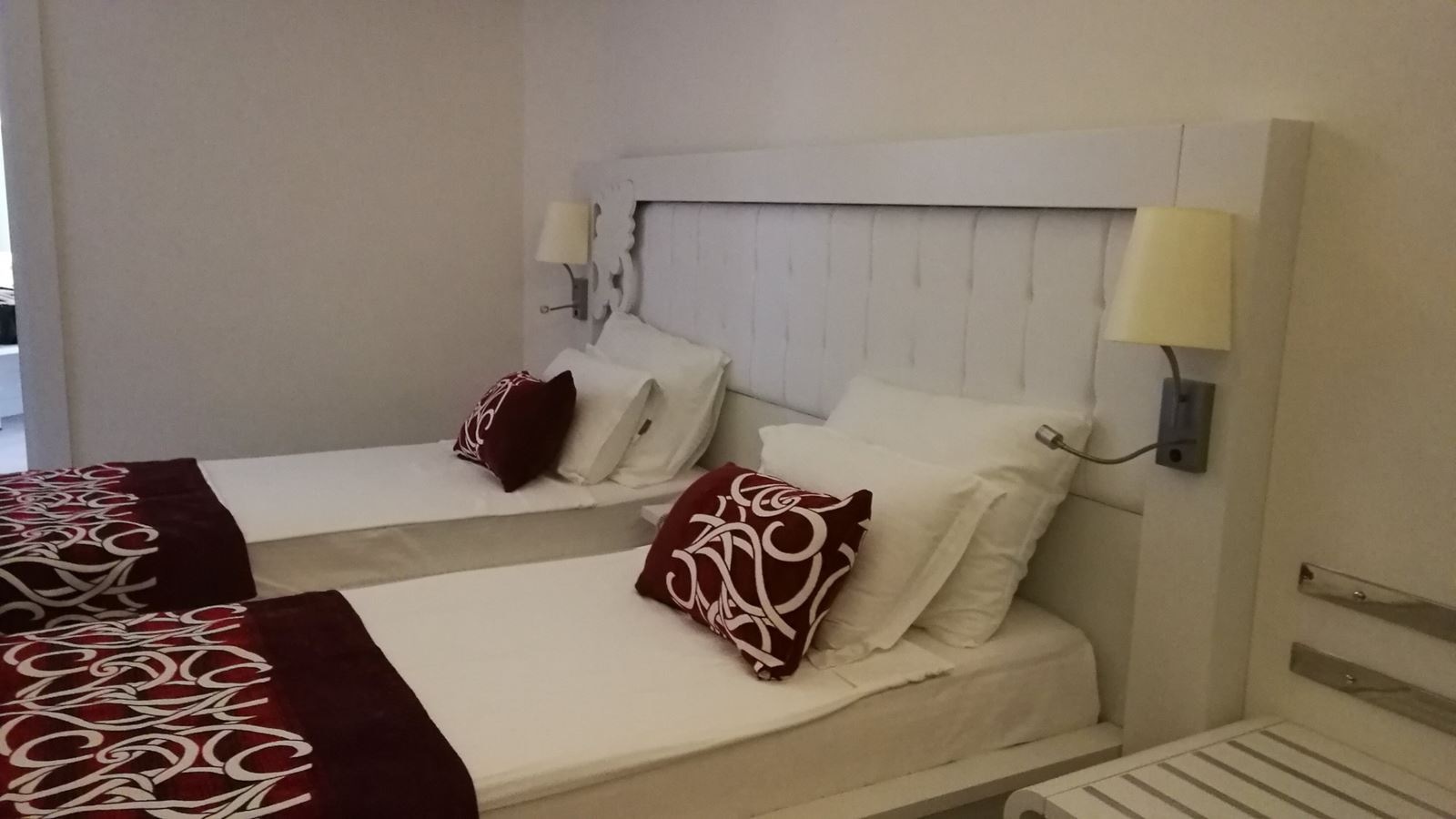 rooms-family-room